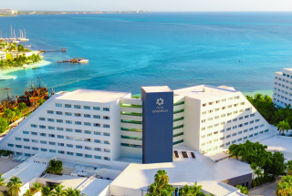 Hotel 4