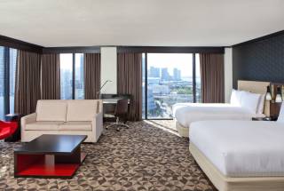 Queen Junior Suite