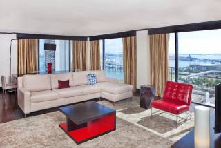 Suite Parlor