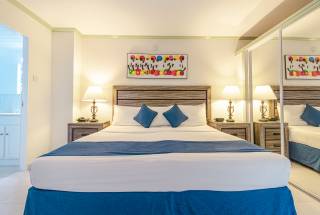 One Bedroom Suite Two Twin Beds