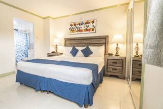 One Bedroom with Two Twin Beds