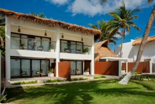 The Beachfront by The Fives Hotels 7